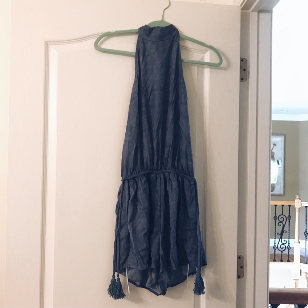 Vanilla sky open back halter romper 💙